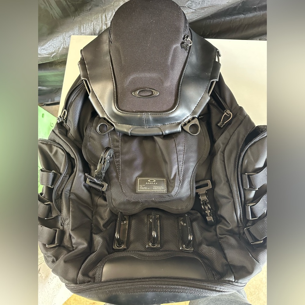 Oakley Kitchen Sink Utility Backpack